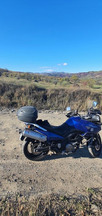 Vând motocicleta Suzuki v-strom 650cc