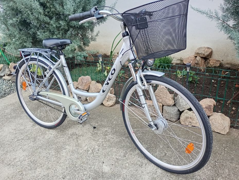 Bicicletă damă CYCO,cu 7 vit Nexus,frână picior,argintie !