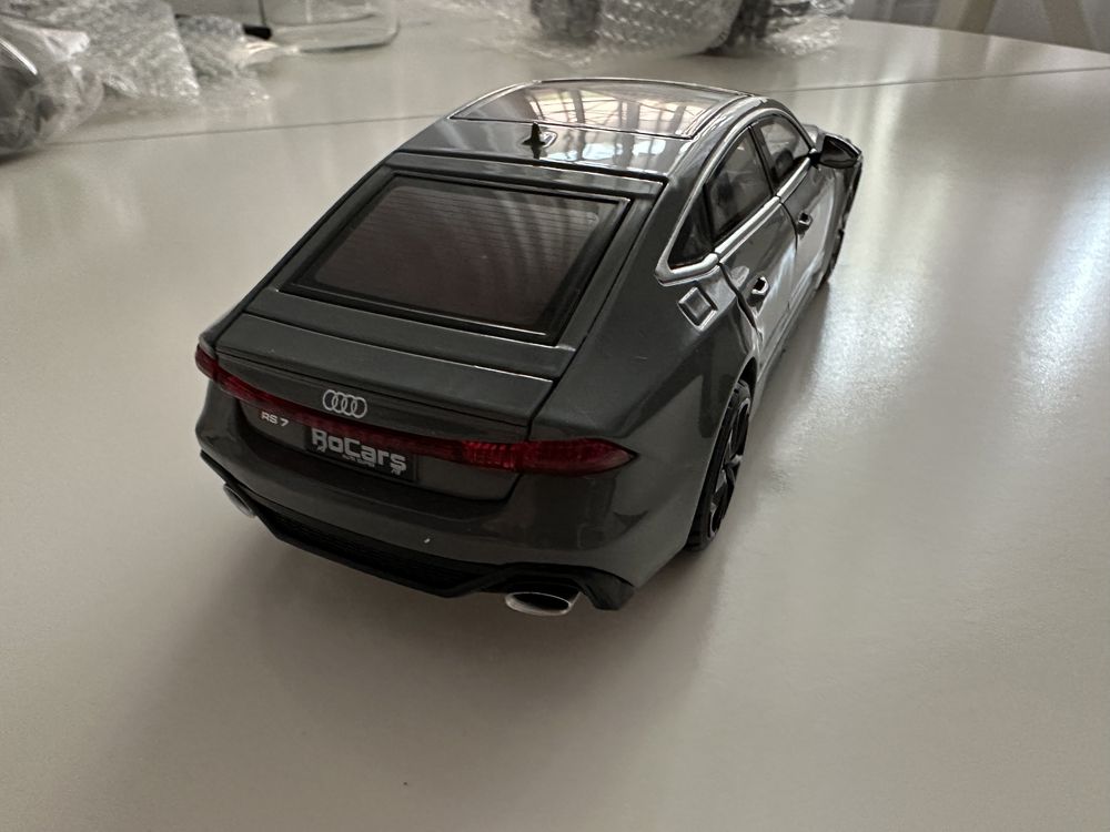 Macheta auto metalica Audi RS7, noua