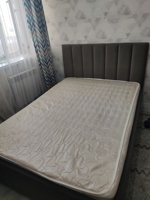 Продам кровать 140*200 в хорошем состоянии.С подъёмным механизмом.