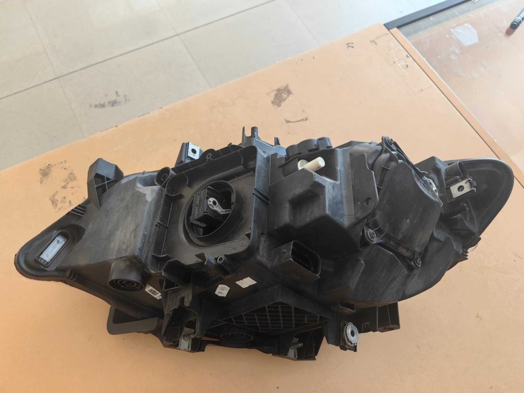 Ляв десен фар БМВ Ф22/Ф23 фейслифт BMW F22/F23 LCI