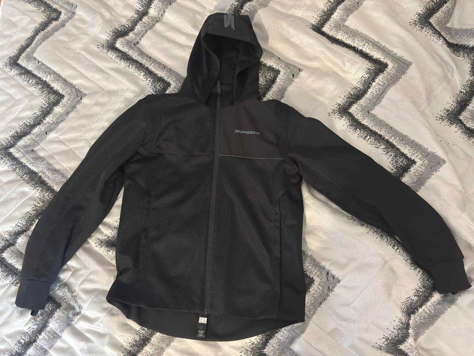 Комплект Каска Нова ICON , яке и ръкавици