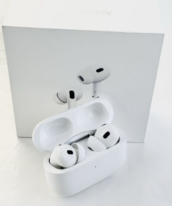 Apple Airpods Pro 2nd Gen 2023 USB-C слушалки Гаранция!