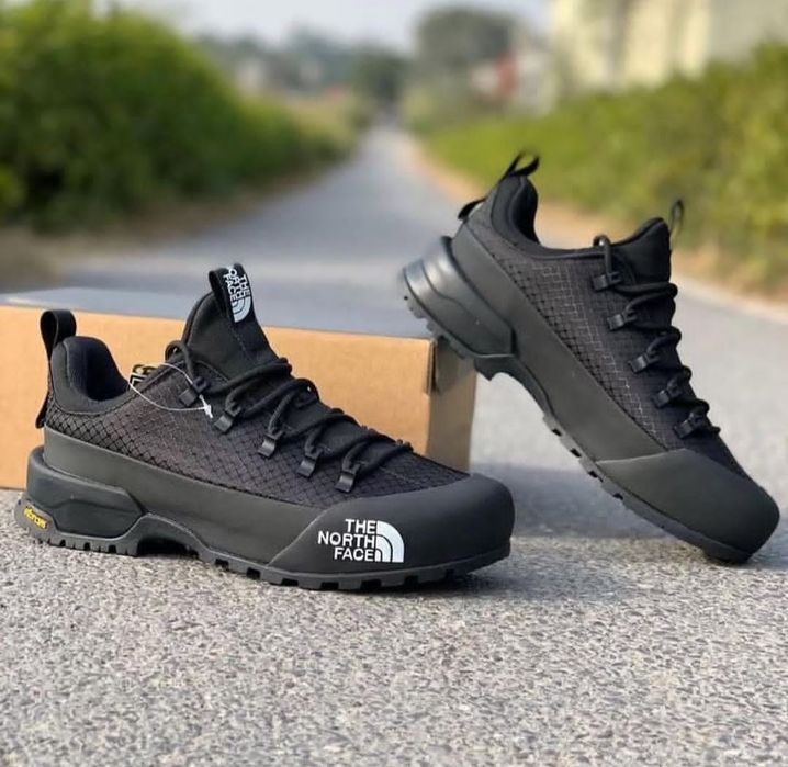 NORTH FACE Gore-Tex  made in Vietnam