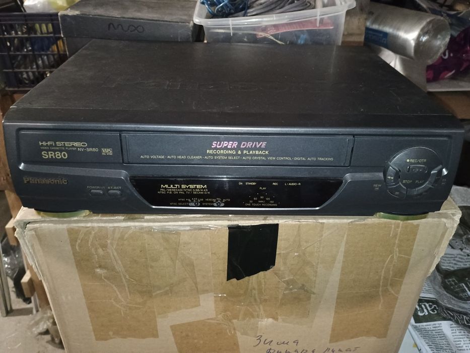 Панасоник видеоплеер HI-FI Stereo.