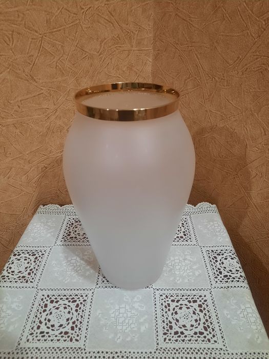 Большая эксклюзивная ваза "BOHEMIA" Чехословакия,  хрустальное матовое