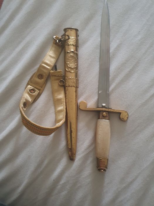 Cuțit vechi de colectie