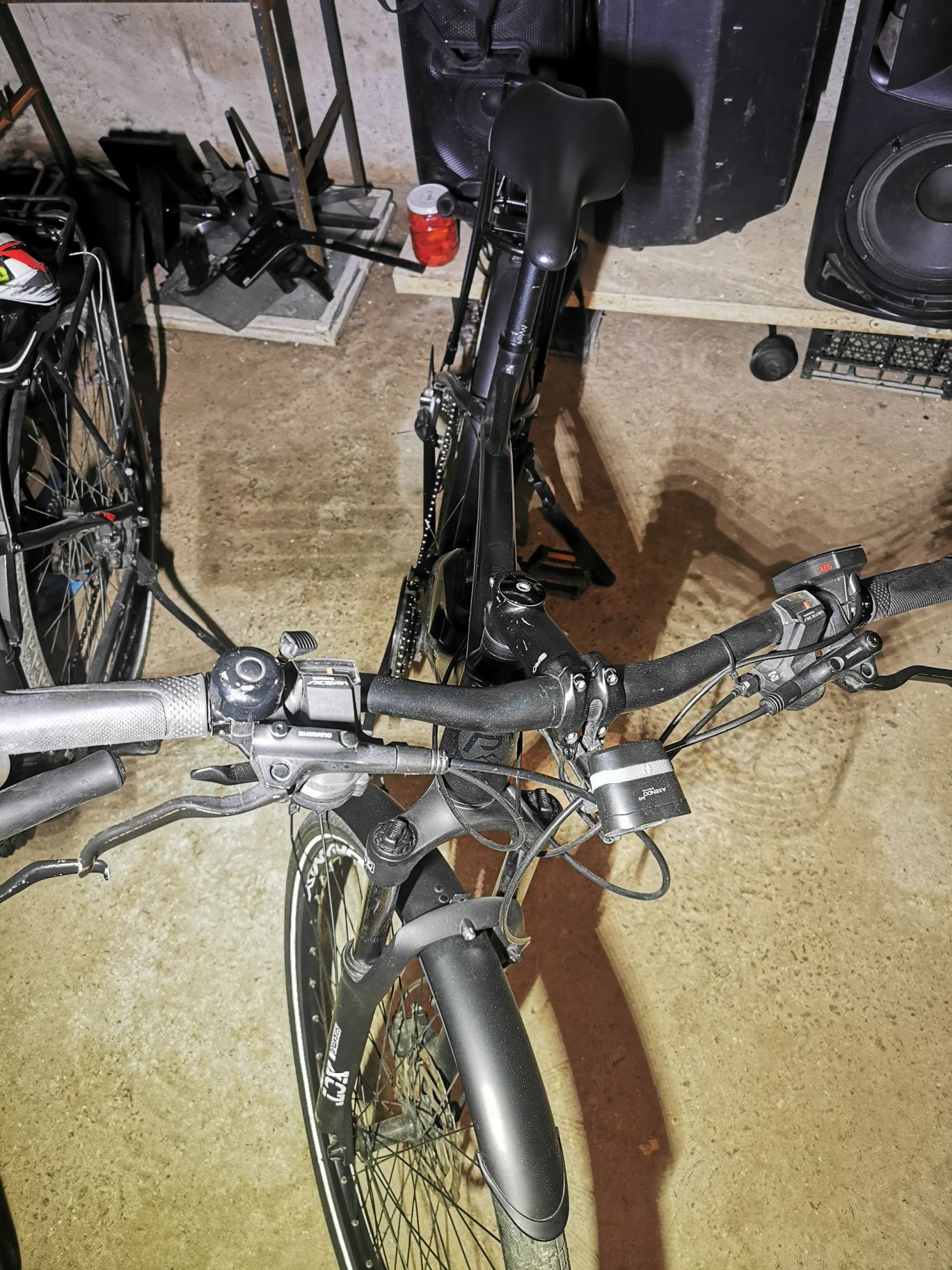 Prophete AEG bicicleta electrica.Samsung One Connect