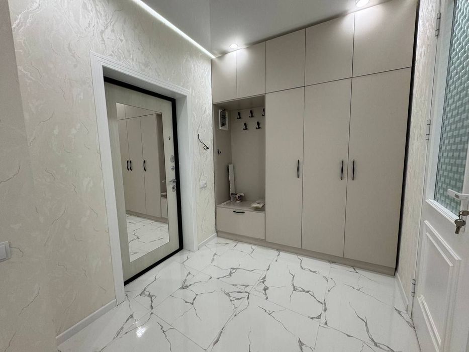 3/10/11 ЖК Sky Builds,Кадышева, новостройка,новый ремонт,62 м2