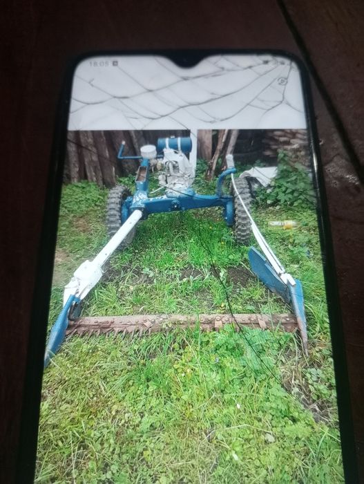 Vând motocoasă lavanda.