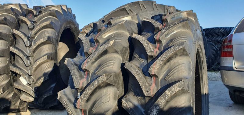 320/85R24 radiale echivalent 12.4-24 pentru incarcatoare frontale BWYX