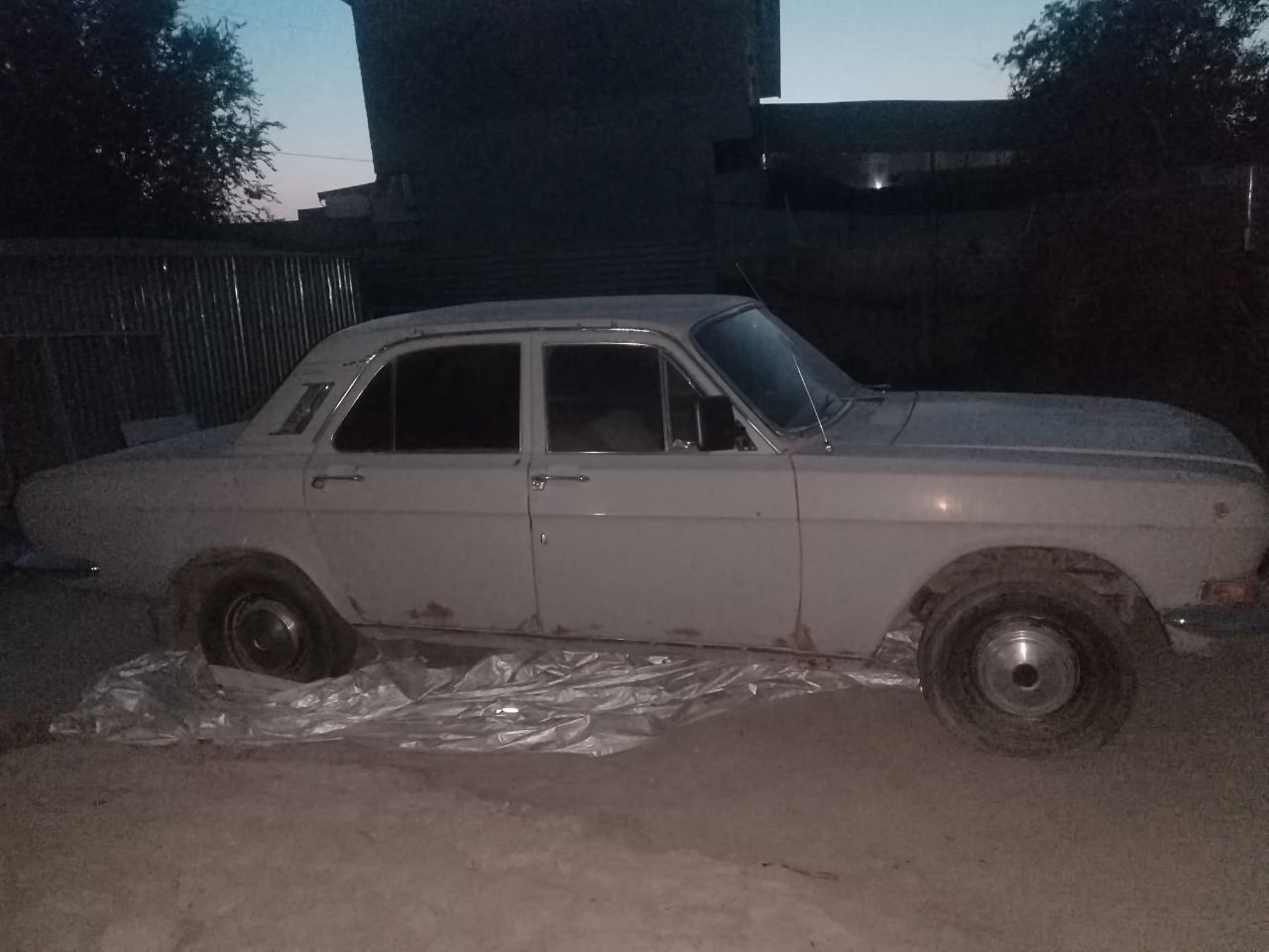 волга сотилади нархи 2000 яна келишамиз