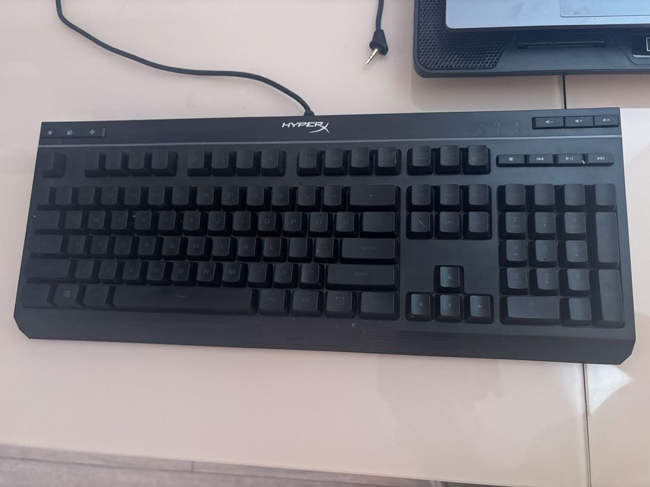 Vand laptop gaming Lenovo