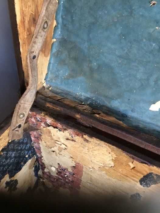 Cufar, lada interbelica, masina de scris americana