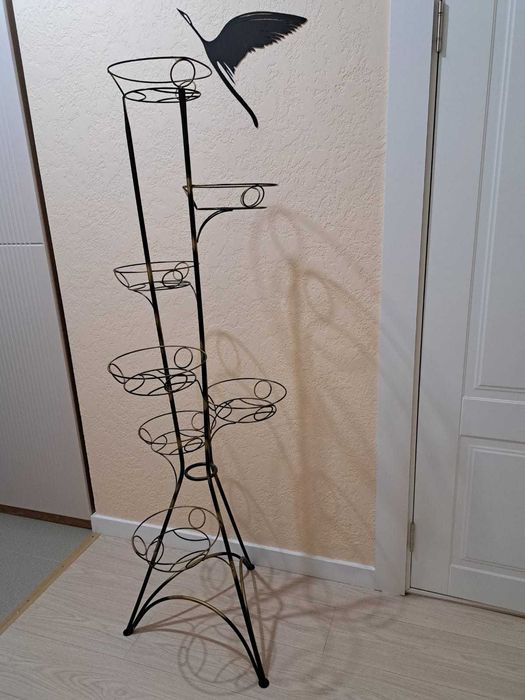 стойка для цветов металлическая