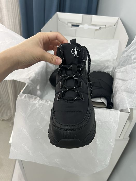 Зимние женские ботинки