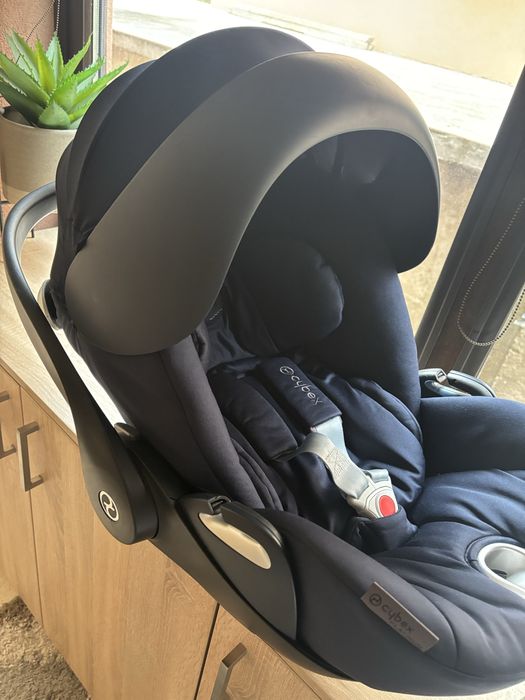 Столче за кола Cybex platinum Cloud Q