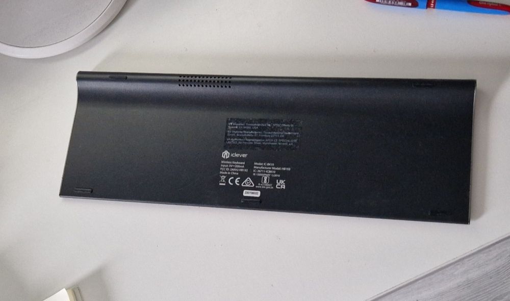 Tastatura Bluetooth perfect funcționala