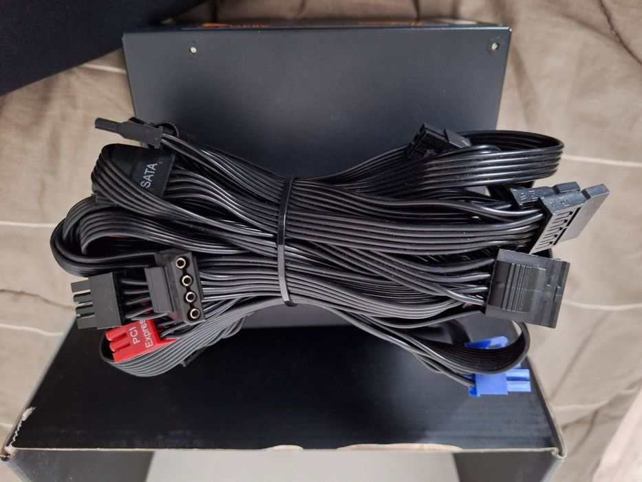 Sursa Modulara Njoy 650W Gold