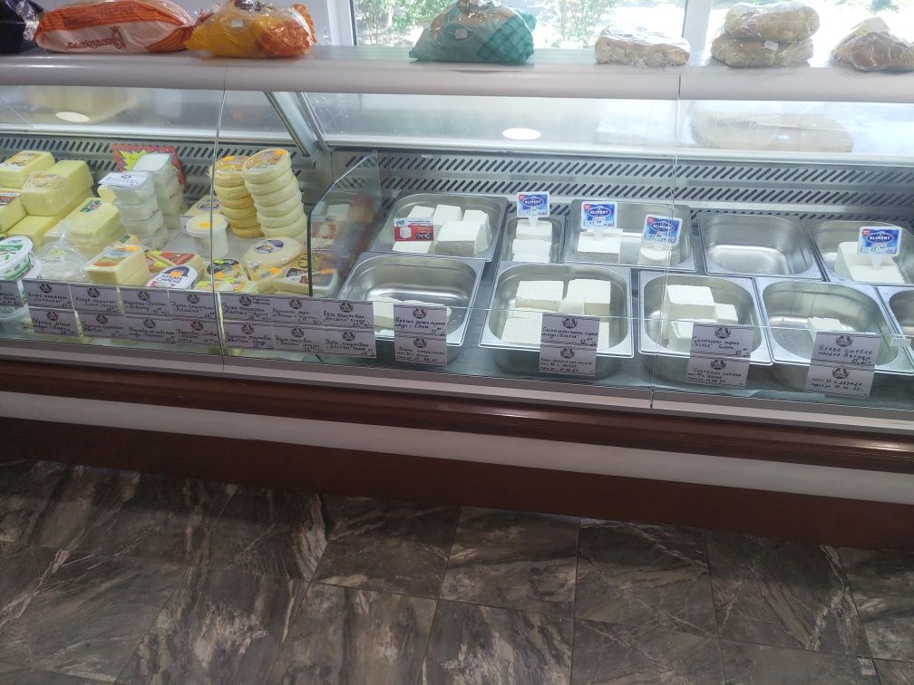 Хладилна витрина хоризонтална 3,80м.