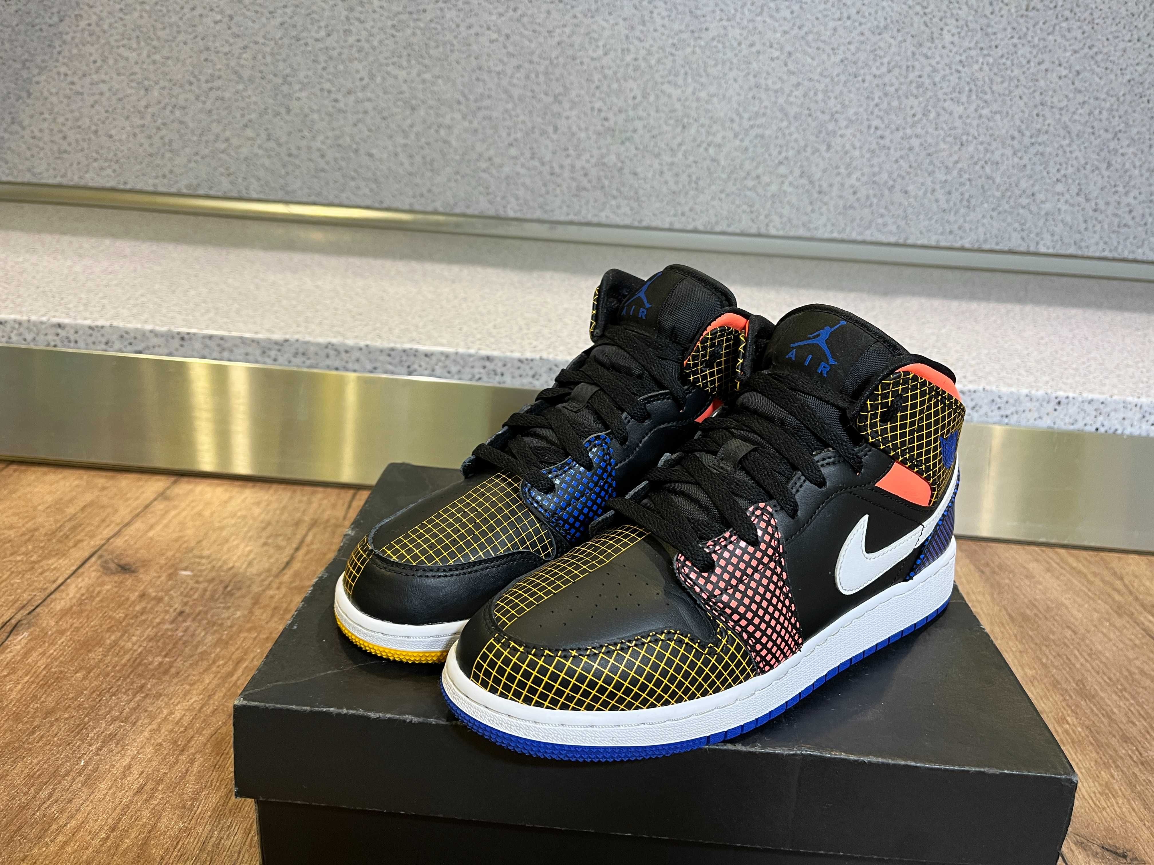 ОРИГИНАЛНИ *** Nike Air Jordan 1 Mid MMD 'MultiGrid