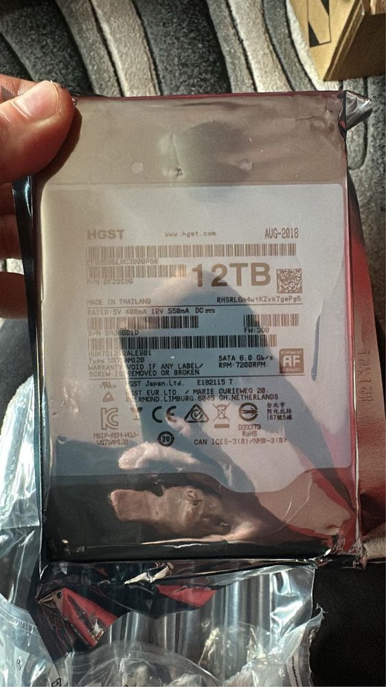 HGST 12tb харддиск