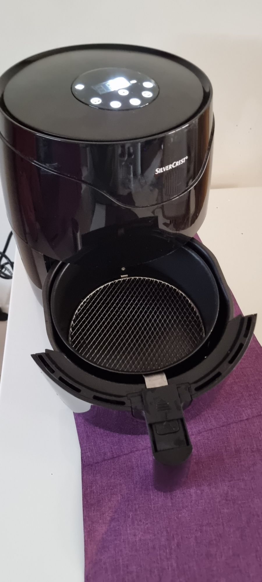 Дигитален Air Fryer SILVERCREST 2.2L 1400W SHFD 1400 B