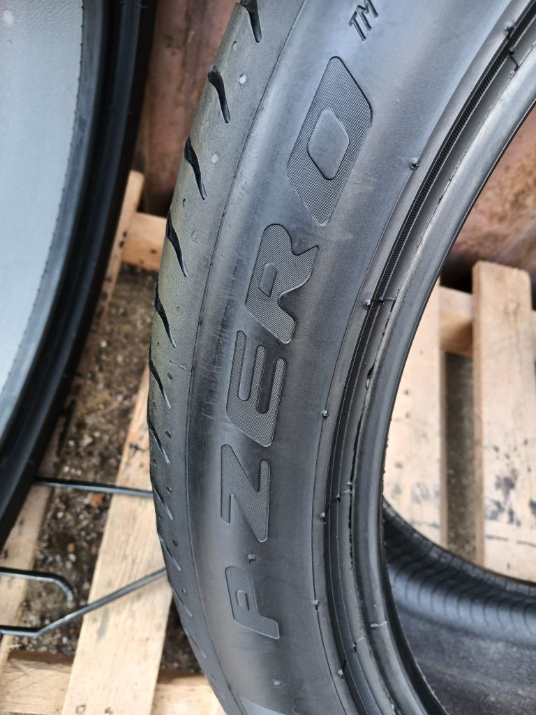 2 anvelope vara 265 40 22 Pirelli