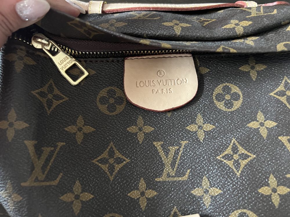 Дамска чанта Louis Vuitton