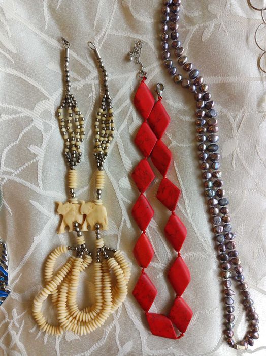 Дамска бижутерия от естествени камъни