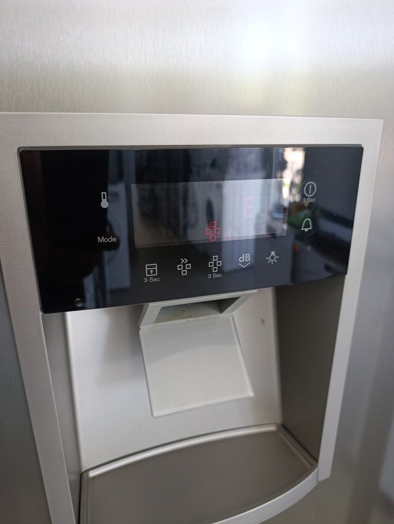 Фризер AEG A++ No frost 270 литра