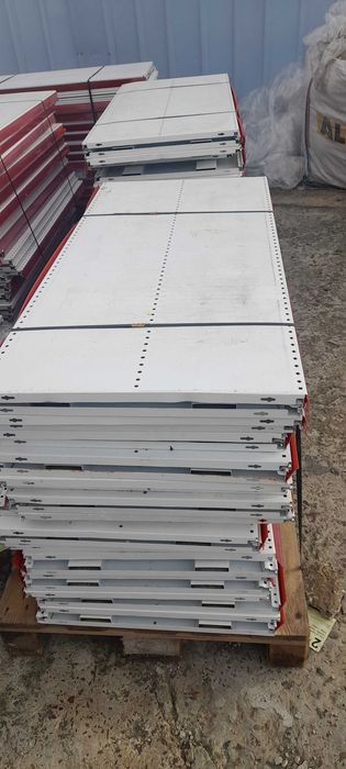 метални плоскости за стилажи, щандове за плодове и зеленчуци