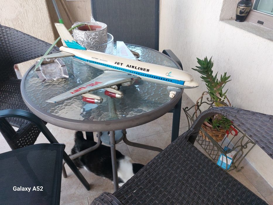 Jucarie veche,  avion ME - 087, China