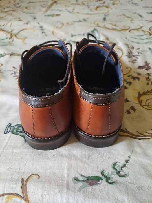 OKAZIE!!!  Pantofi eleganti din piele de calitate superioara,noua nr 4