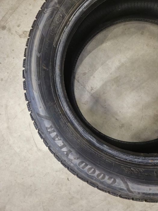 1 anvelopa iarna Goodyear 205 55 16  DOT 2024