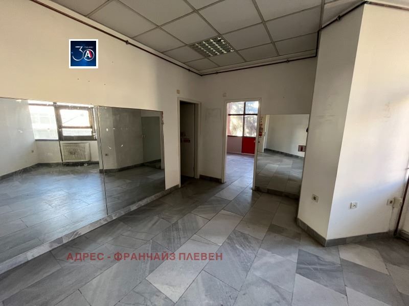 Продава се Офис в Ловеч, Център - 58 кв.м за 863 €/кв.м - Снимка #1