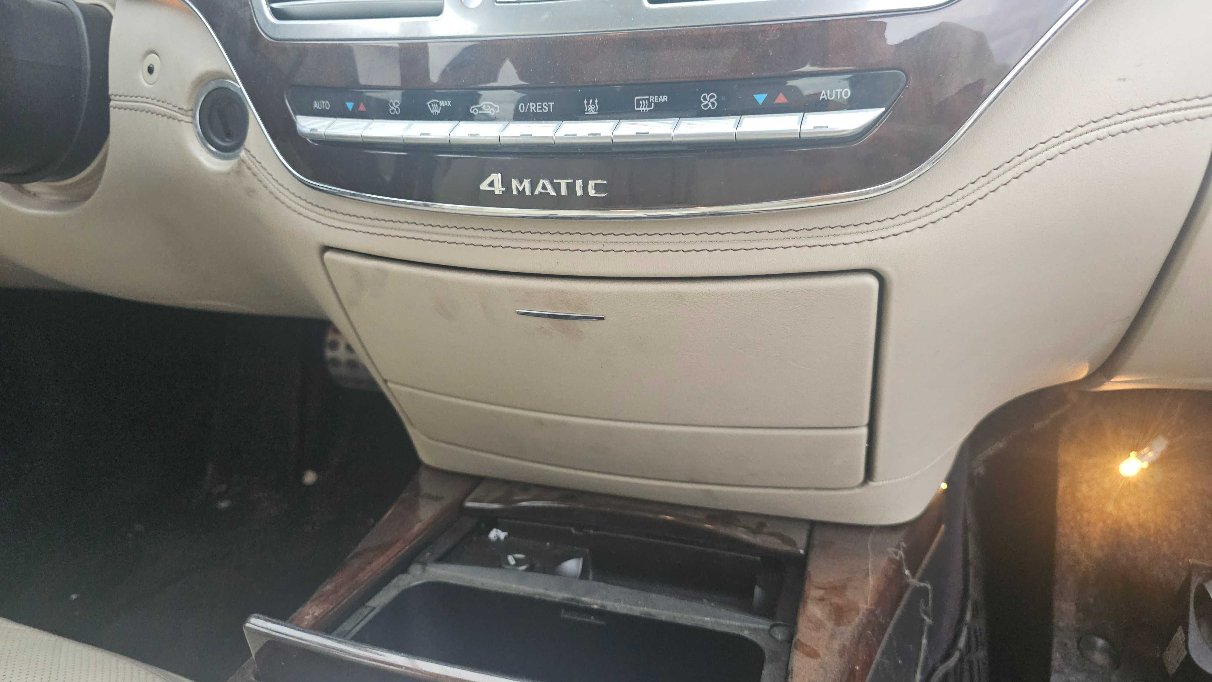 Dezmembrez Mercedes S class W221 facelift S350 S450 S500 4matic