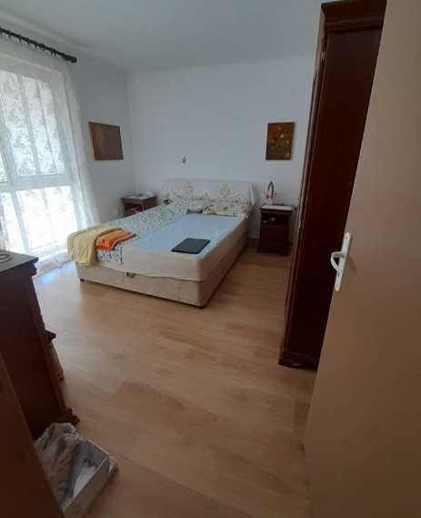 Дава се под наем Двустаен апартамент в Бургас, Лазур - 85 кв.м за 140.25 € - Снимка #1