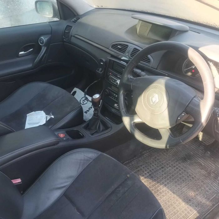 за части Рено Лагуна 2.0 dci 2007г фейс Renault laguna Full