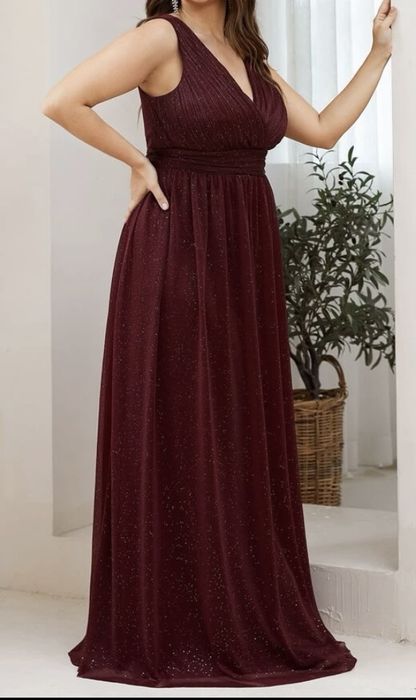 Нова официална рокля