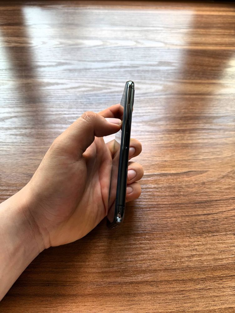 Iphone x ideal dastavka bor