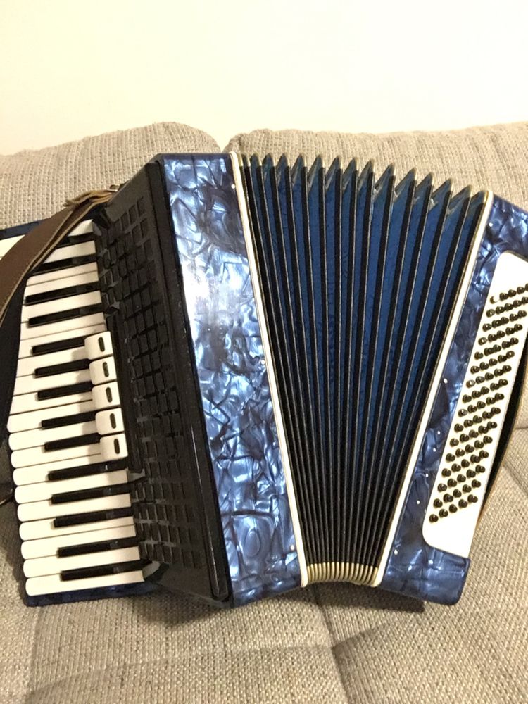 Acordeon OREON in stare impecabila