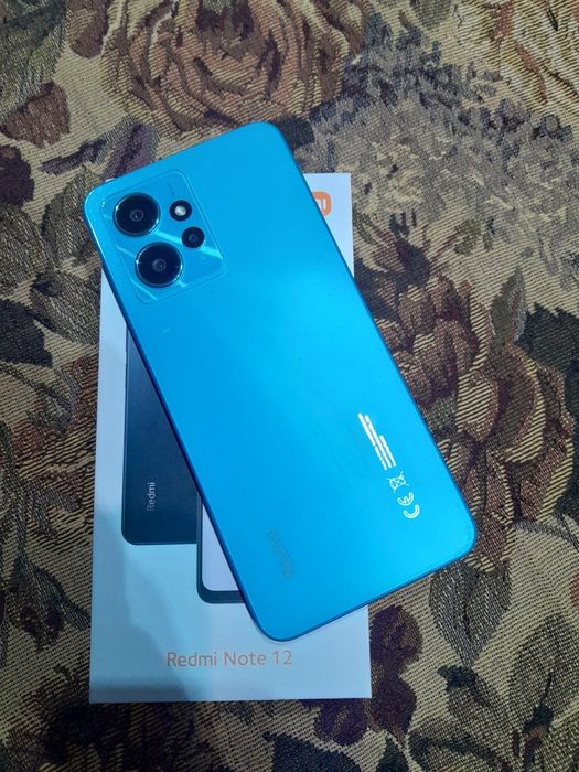 Продам телефон Redmi 12