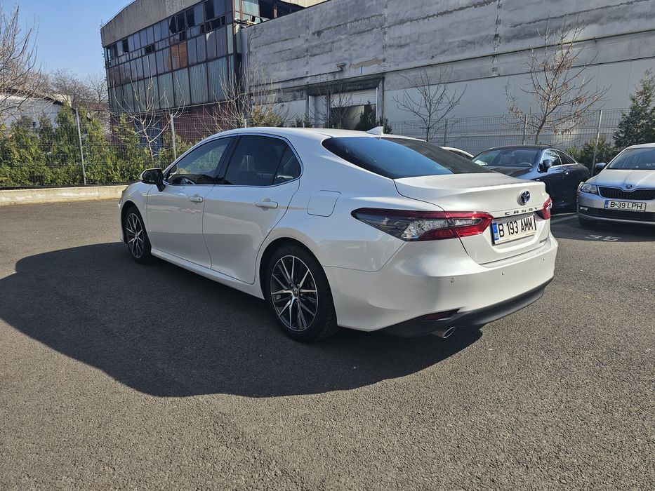 Vand Toyota Camry Exclusive Garantie 2031