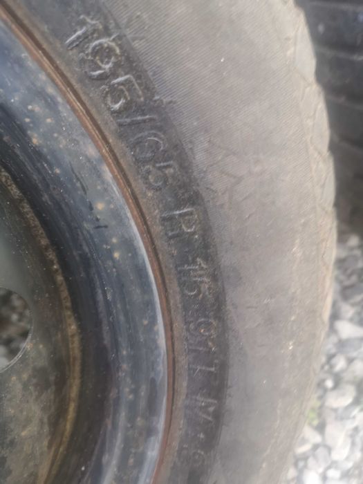 2бр зимни гуми с джанти за Субару 195/65/15