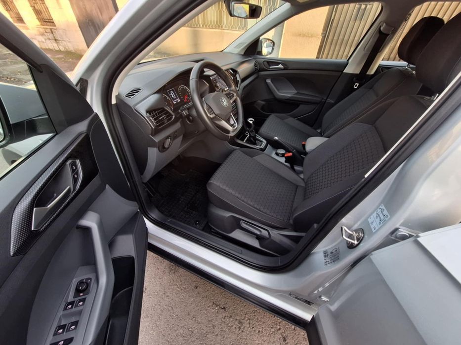 VW T CROSS • 15.750 € • 2021 • 20.000 KM • Navigație • Cameră • FULL .