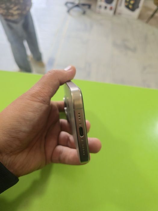 Iphone 15 pro idyal