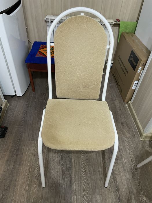 Стулья качественные железные