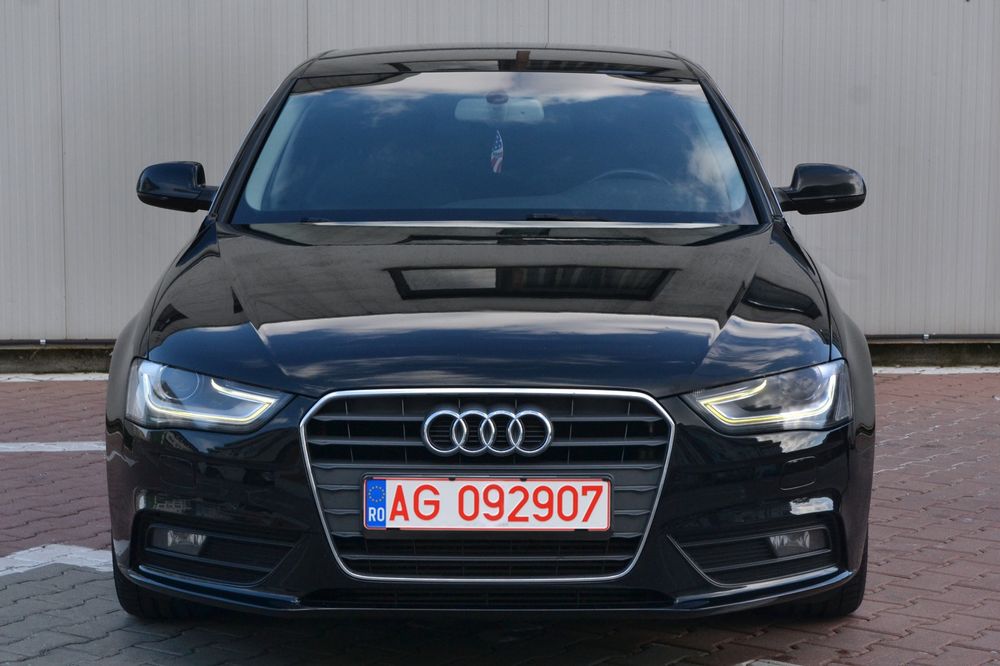 Audi A4 3XS Line 2.0 Tdi 143 CP FullLed 2013 Automat
