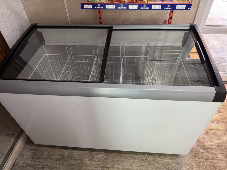 Продам витринный морозильник-ларь